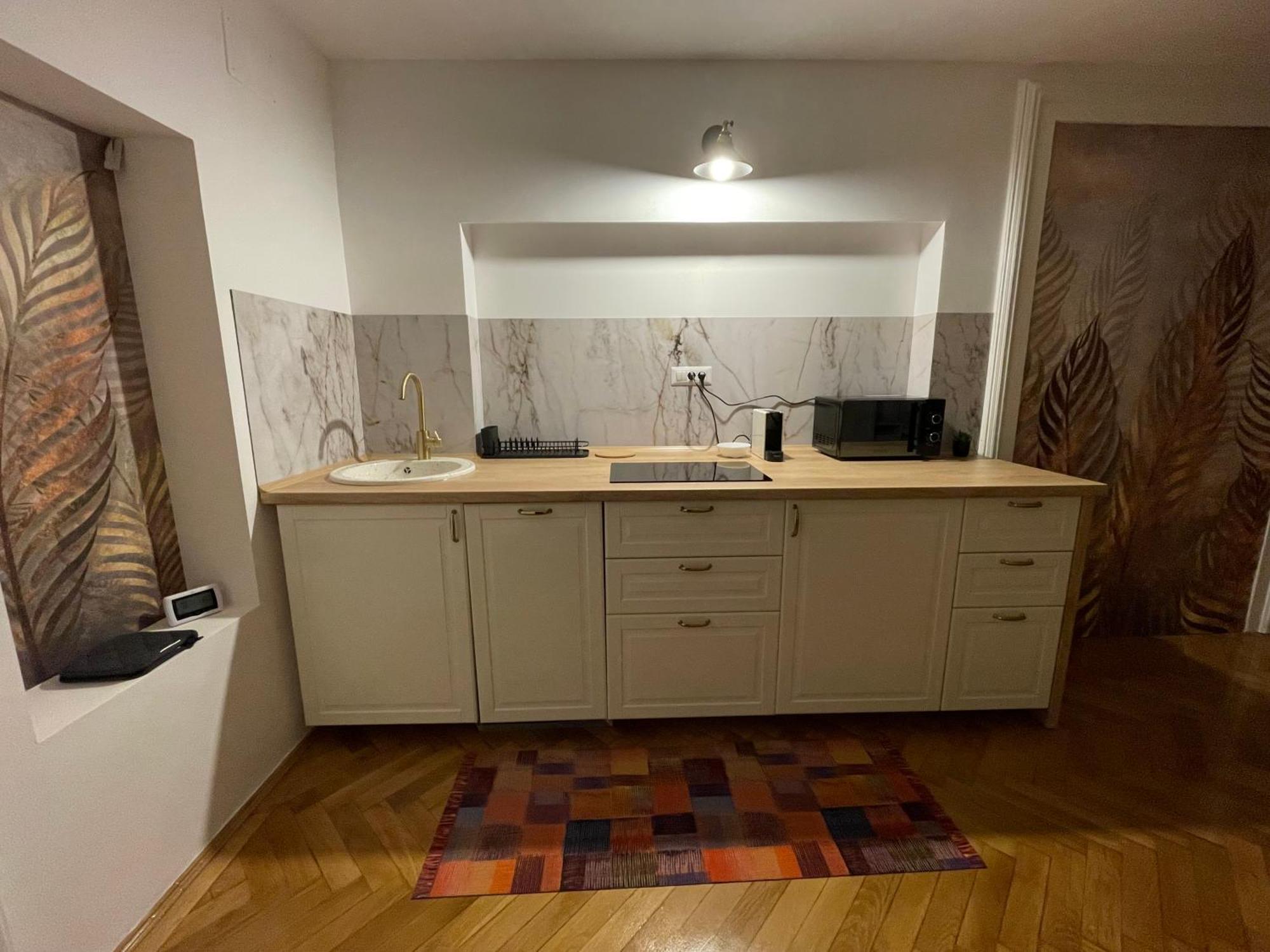 Cozy Stay Braşov Buitenkant foto